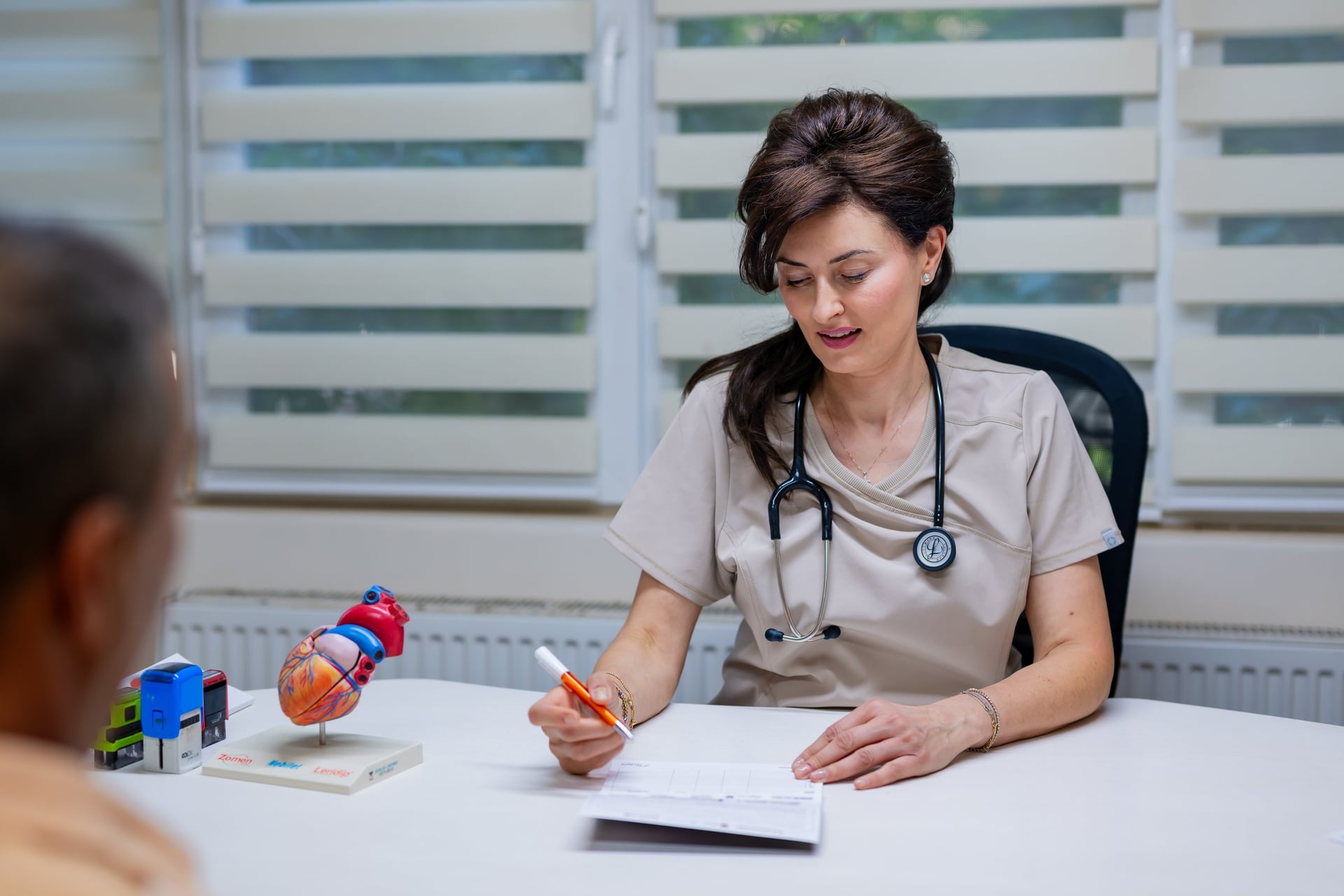 Consult cardiologic — discuție cu medicul cardiolog în cabinet